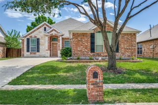 303 Ravenna Road, Lake Dallas, TX 75065