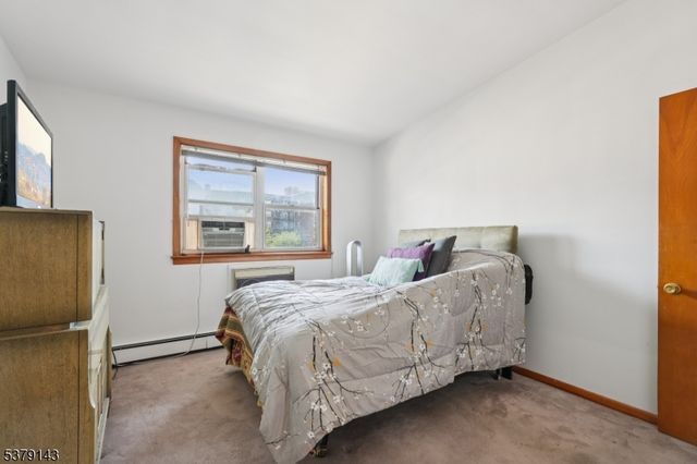 14 Hazard Pl 3C, Elizabeth City, NJ 07208