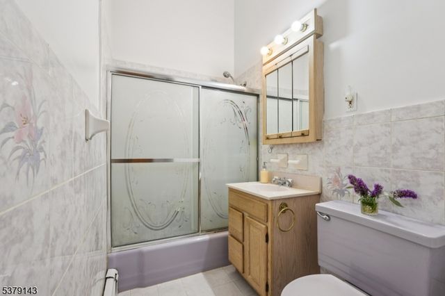 14 Hazard Pl 3C, Elizabeth City, NJ 07208