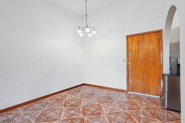 14 Hazard Pl 3C, Elizabeth City, NJ 07208