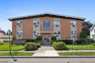 14 Hazard Pl 3C, Elizabeth City, NJ 07208