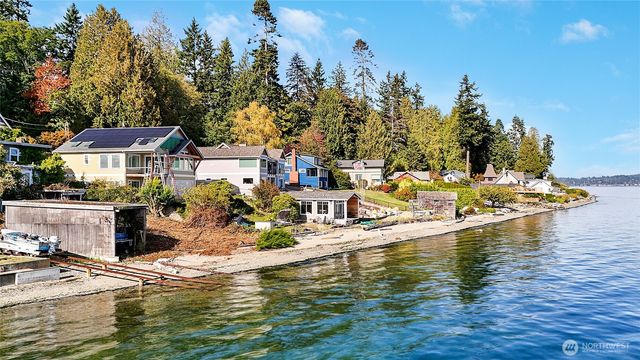 1129 Colchester Drive SE, Port Orchard, WA 98366