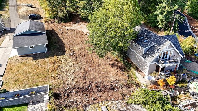 1129 Colchester Drive SE, Port Orchard, WA 98366