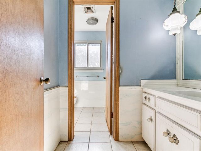 1004 W Idylwild Drive, Oklahoma City, OK 73110