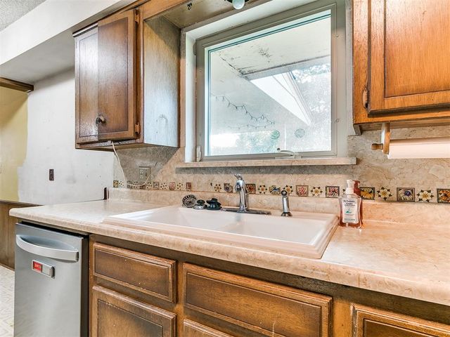 1004 W Idylwild Drive, Oklahoma City, OK 73110