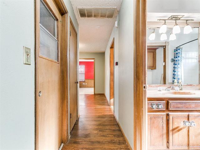 1004 W Idylwild Drive, Oklahoma City, OK 73110