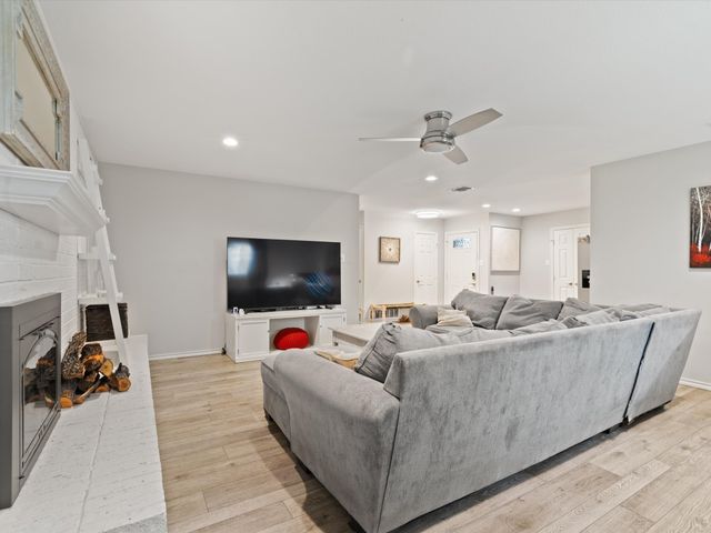 1509 Terbet Lane, Fort Worth, TX 76112