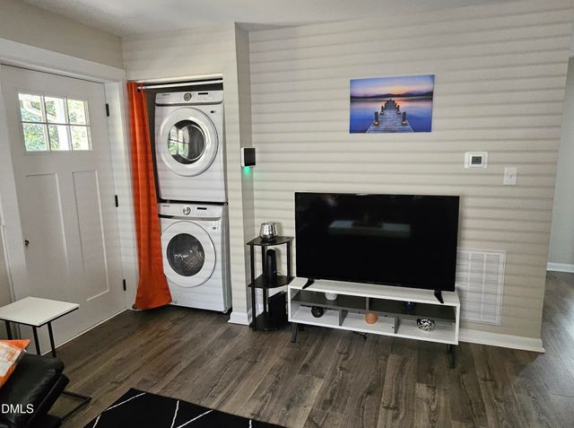 1403 E Club Boulevard, Durham, NC 27704