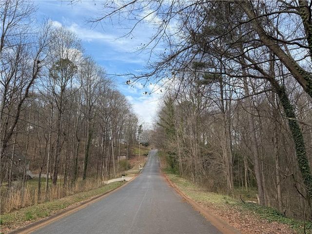 66 Red Top Circle, Emerson, GA 30137