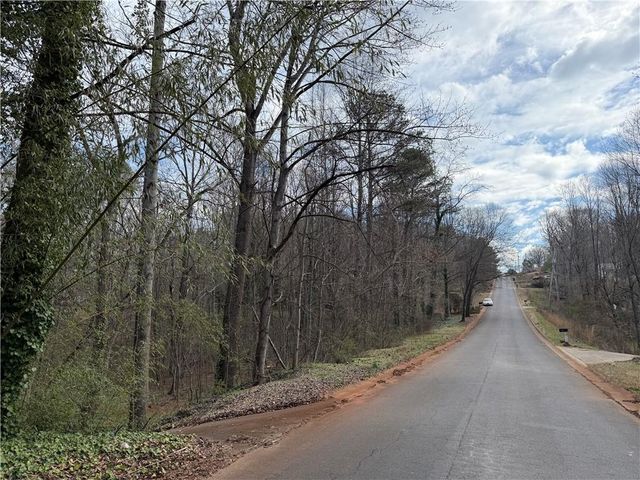 66 Red Top Circle, Emerson, GA 30137