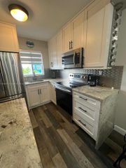 1700 NW N River Dr 704, Miami, FL 33125