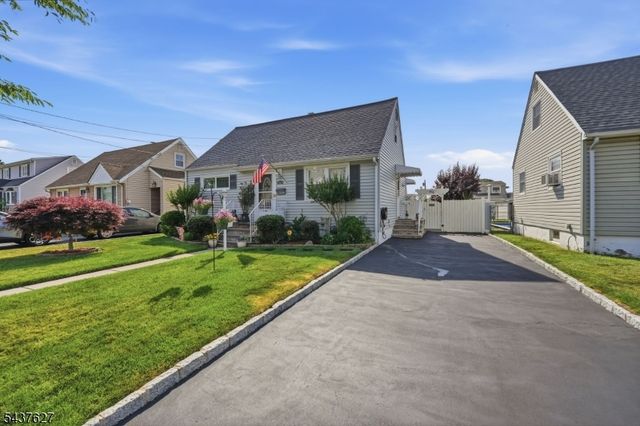 23 Madison St, Belleville Twp., NJ 07109