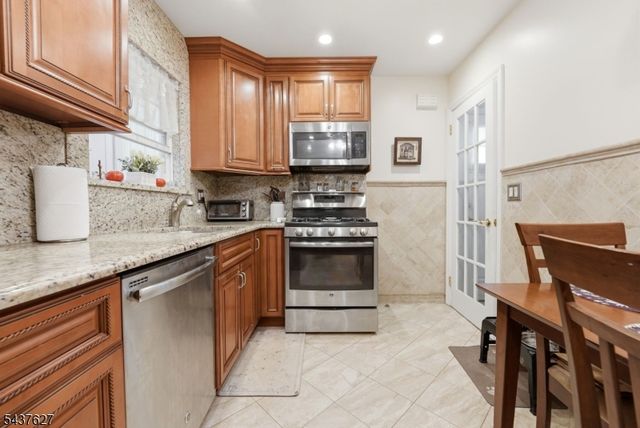 23 Madison St, Belleville Twp., NJ 07109