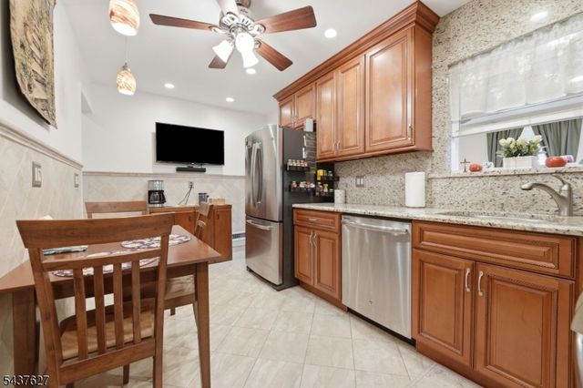 23 Madison St, Belleville Twp., NJ 07109