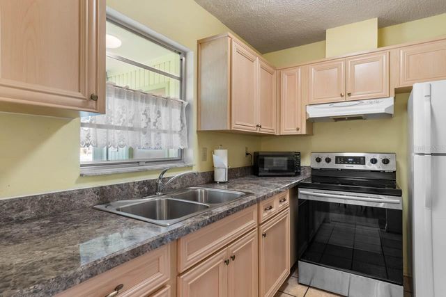 401 FARADAY TRAIL A, Sun City Center, FL 33573