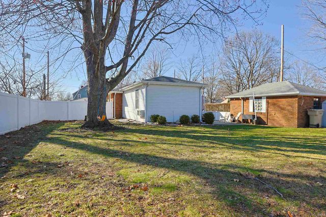 420 S 32nd Street, South Bend, IN 46615