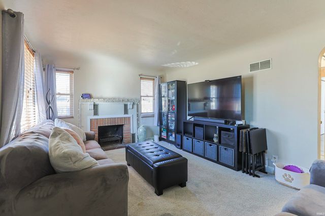 420 S 32nd Street, South Bend, IN 46615