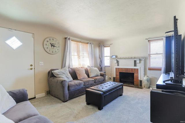 420 S 32nd Street, South Bend, IN 46615