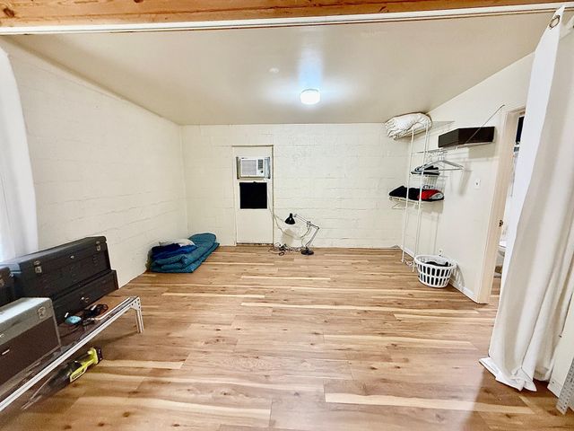 5712 Chesterfield Ave B, Austin, TX 78752