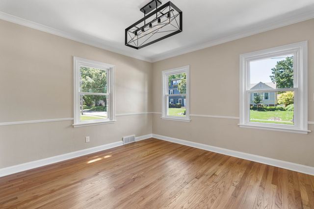 1649 Marlo Avenue, Davenport, IA 52803