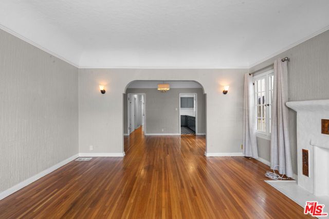 327 Ogden Drive, Los Angeles, CA 90036