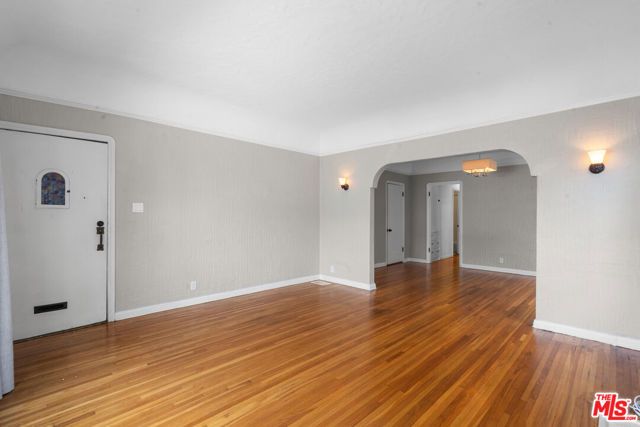 327 Ogden Drive, Los Angeles, CA 90036