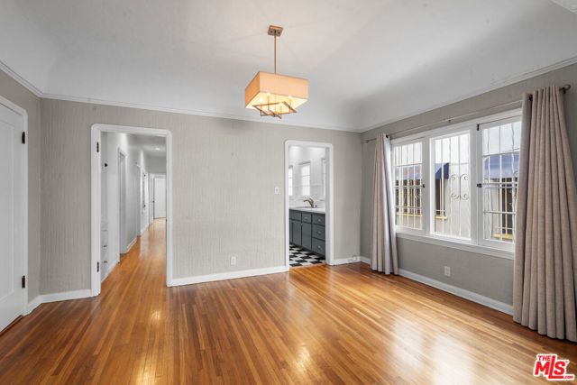 327 Ogden Drive, Los Angeles, CA 90036