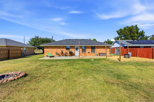 2028 Forreston Road, Waxahachie, TX 75165