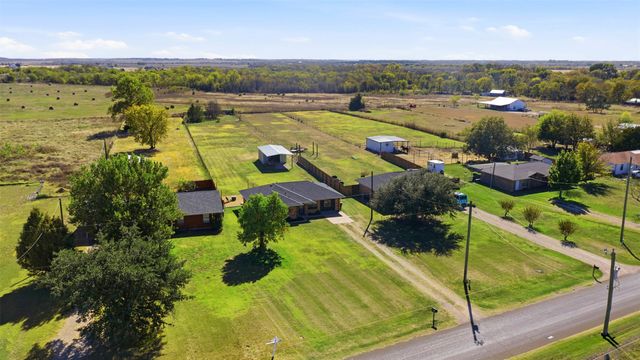 2028 Forreston Road, Waxahachie, TX 75165