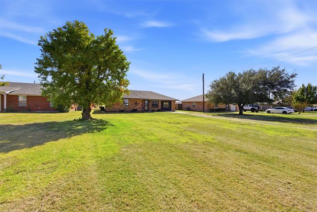 2028 Forreston Road, Waxahachie, TX 75165