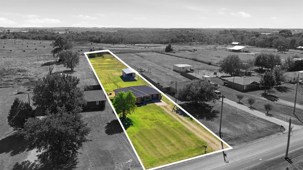 2028 Forreston Road, Waxahachie, TX 75165