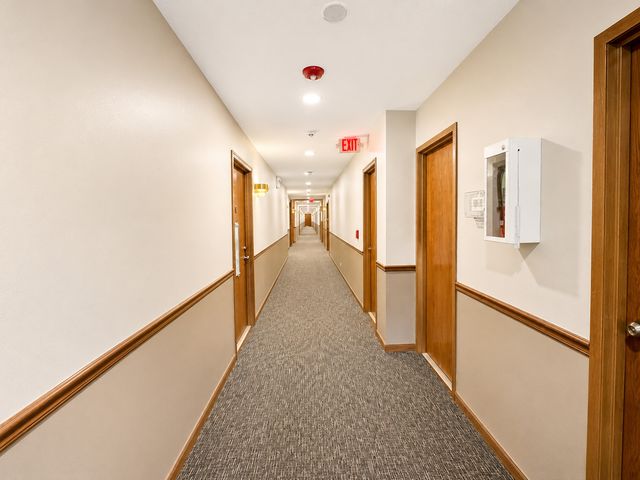 520 Biesterfield Road 209, Elk Grove Village, IL 60007