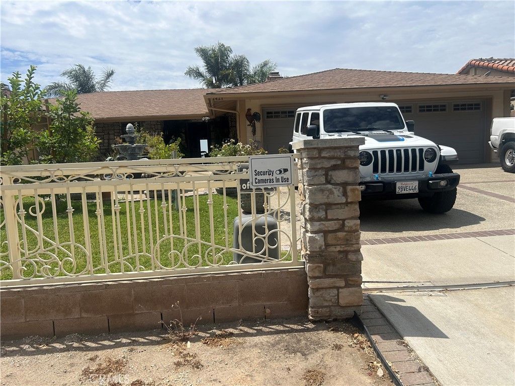 Image 1 of property listing at 2421 Willow, San Bernardino, CA 92404