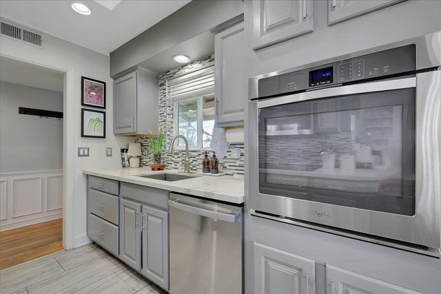 2300 Homewood Way, Carmichael, CA 95608