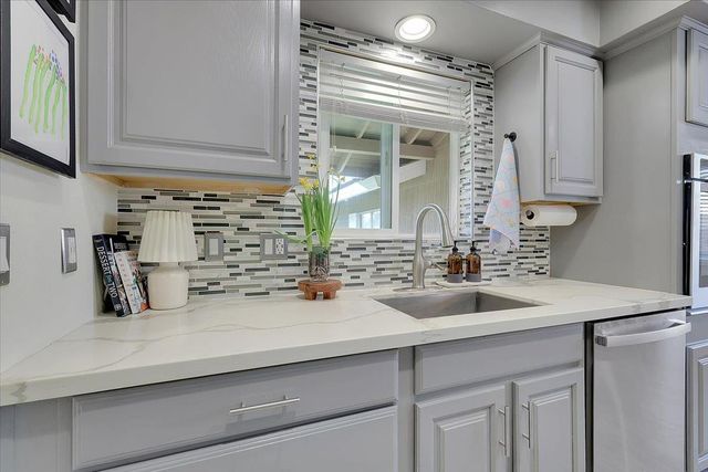 2300 Homewood Way, Carmichael, CA 95608