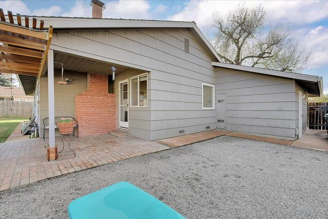 2300 Homewood Way, Carmichael, CA 95608