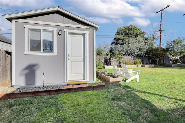 2300 Homewood Way, Carmichael, CA 95608