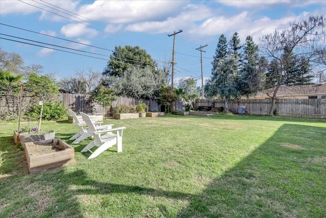 2300 Homewood Way, Carmichael, CA 95608