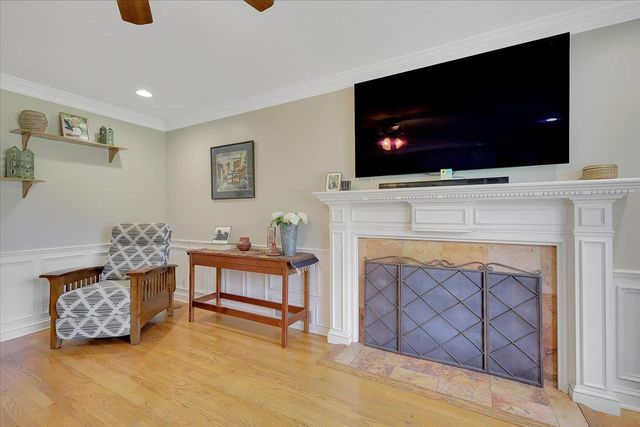 2300 Homewood Way, Carmichael, CA 95608