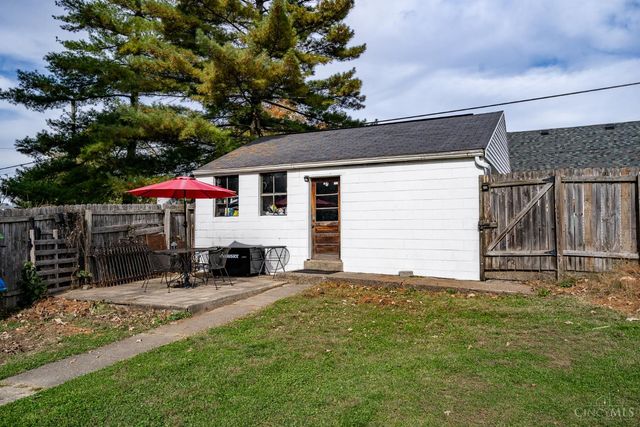 521 Broadway Street, Harrison, OH 45030