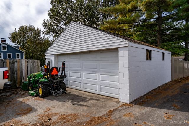 521 Broadway Street, Harrison, OH 45030