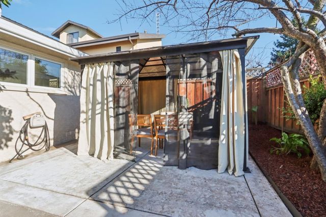 24927 2nd Street, Hayward, CA 94541