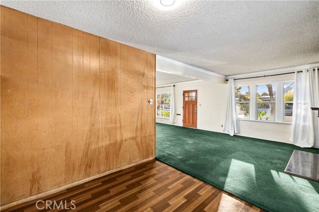 548 N 2nd, Upland, CA 91786