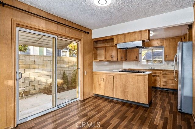 548 N 2nd, Upland, CA 91786