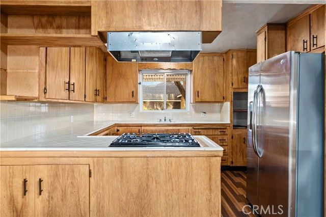 548 N 2nd, Upland, CA 91786