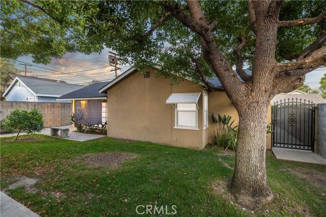 548 N 2nd, Upland, CA 91786