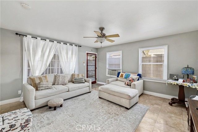 548 N 2nd, Upland, CA 91786