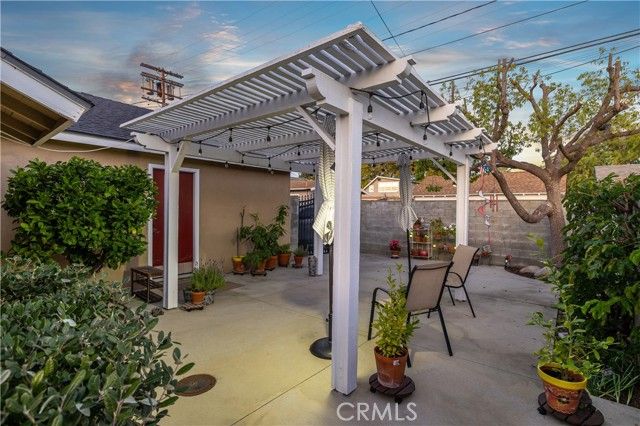 548 N 2nd, Upland, CA 91786