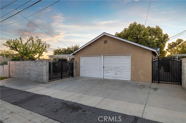 548 N 2nd, Upland, CA 91786