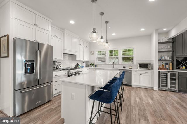 425 WALNUT DR, Edgewater, MD 21037